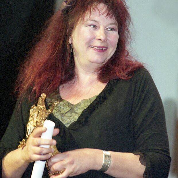 img830 04 yolande moreau